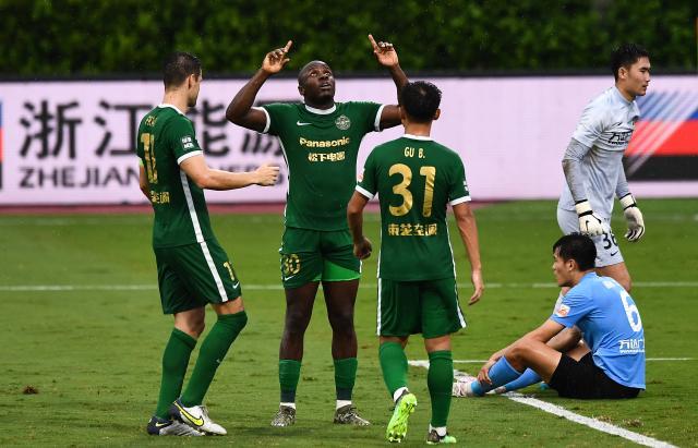 kaiyun-浙江犀利战术反制大连人 谢晖：压着他们打有点难