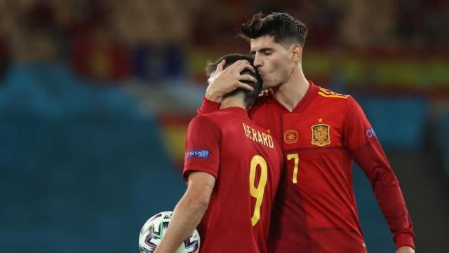 梁宏业：恩里克换下前锋求进球，真是活久见