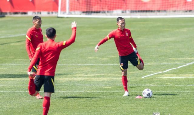 kaiyun-日韩对抗赛一触即发 为避新冠韩国队吃饭排排坐